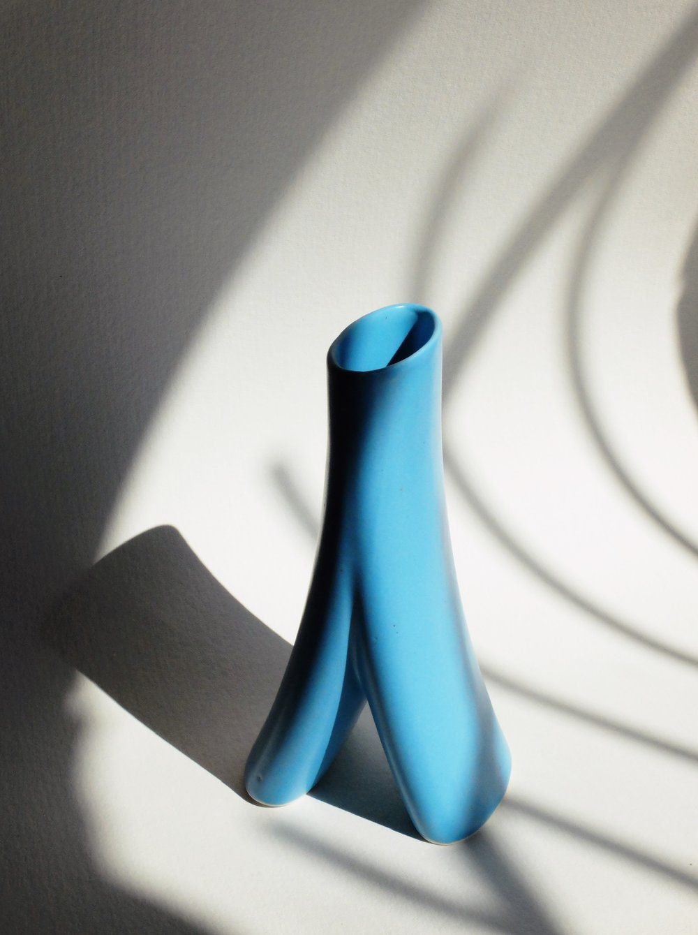 Brooks Oliver Legs Vessel