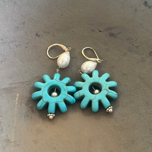 Barbara Harvel - Earrings - Turquoise with pearls