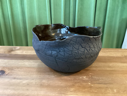 Barbara Harvel Azabache Bowl