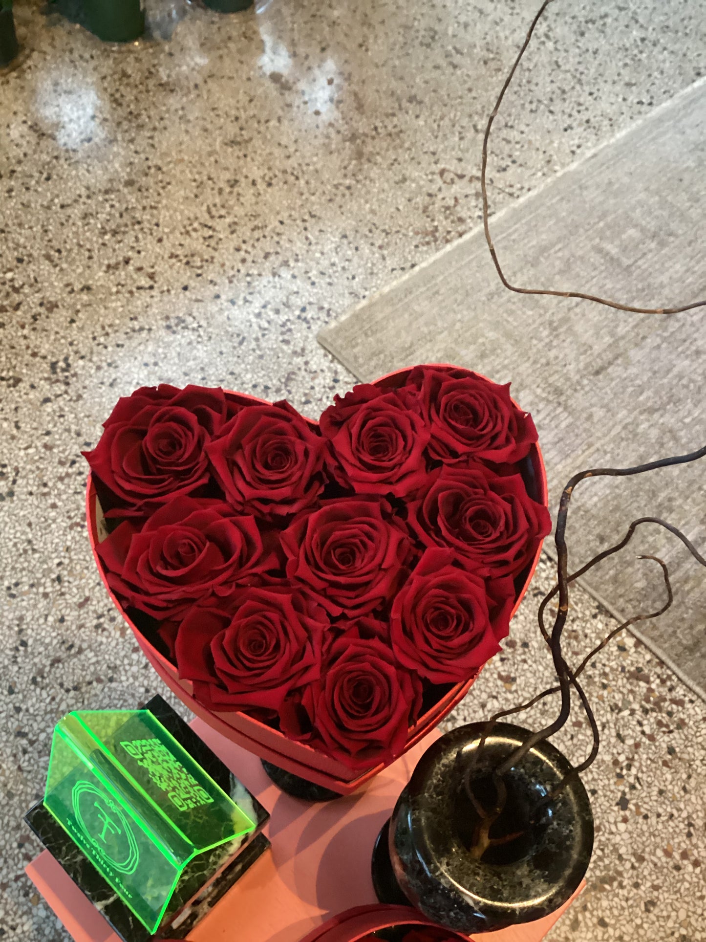 Preserve Heart Roses Box S